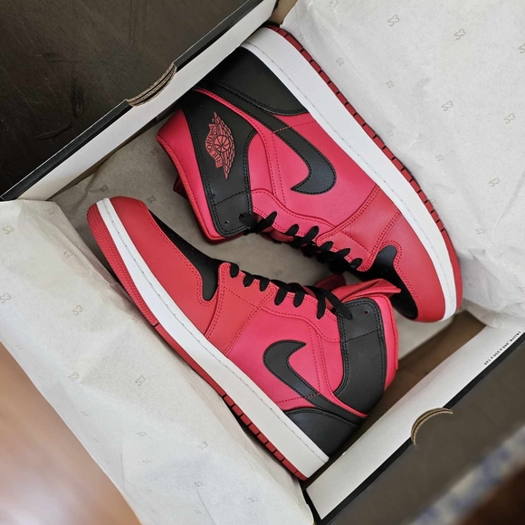 Red Air Jordan 1 Men's 12.5 - Picture 1 of 6